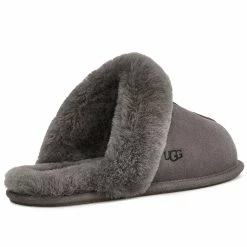 UGG Women's Scuffette II Slippers -SANDALS & FLIP-FLOPS SHOP 44732876 1f0b 493c 9d2c b5ec9182f5d0