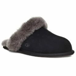 UGG Women's Scuffette II Slippers