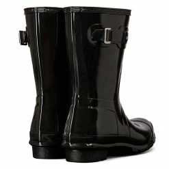 Hunter Women's Original Short Gloss Rain Boots 7 Hunter Women's Original Short Gloss Rain Boots -SANDALS & FLIP-FLOPS SHOP a2f3bbdd 0177 4304 8f09 4fa6db137d69
